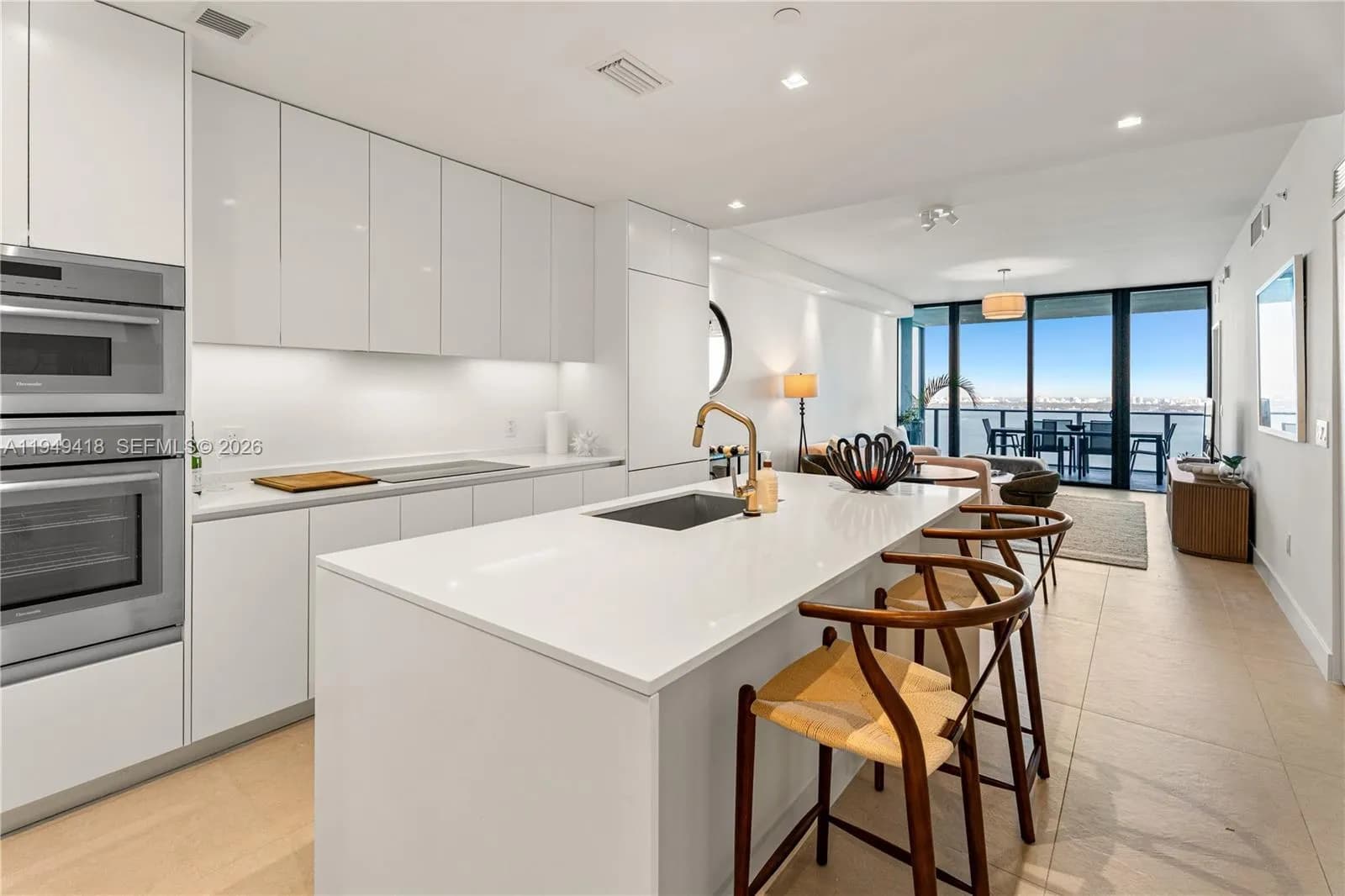 700 NE 24th St # 2602, Miami FL 33137