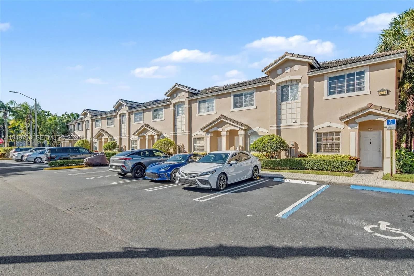 5719 NW 114th Ct # 105, Doral FL 33178