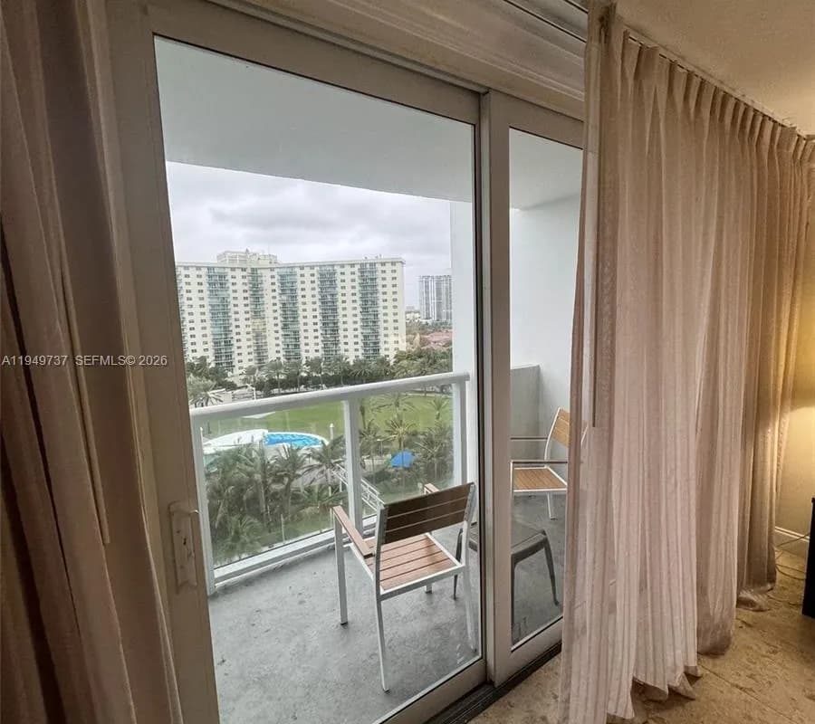 19201 Collins Ave # 831, Sunny Isles Beach FL 33160