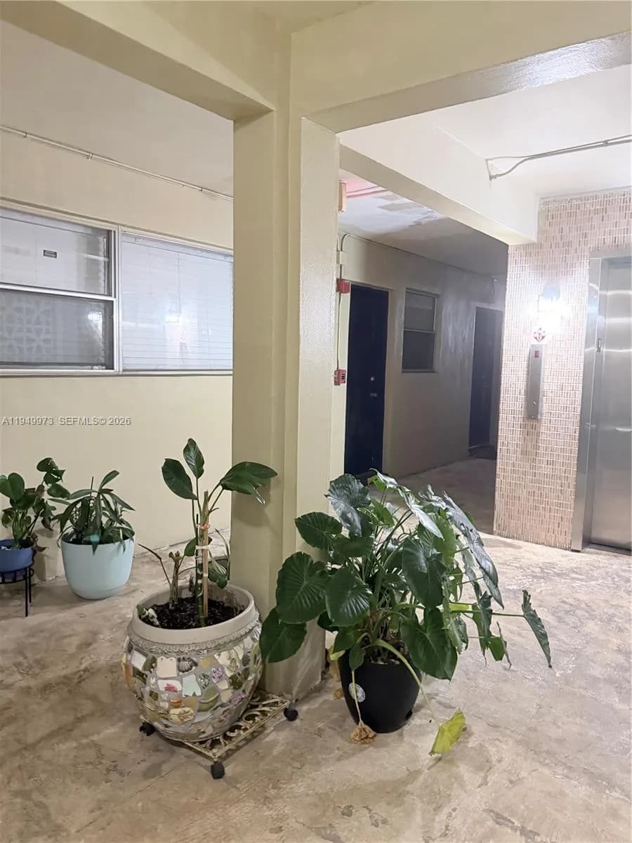 11930 NE 19th Dr # 28, North Miami FL 33181