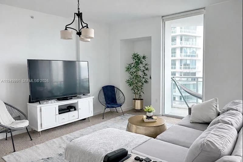 350 S Miami Ave # 2215, Miami FL 33130