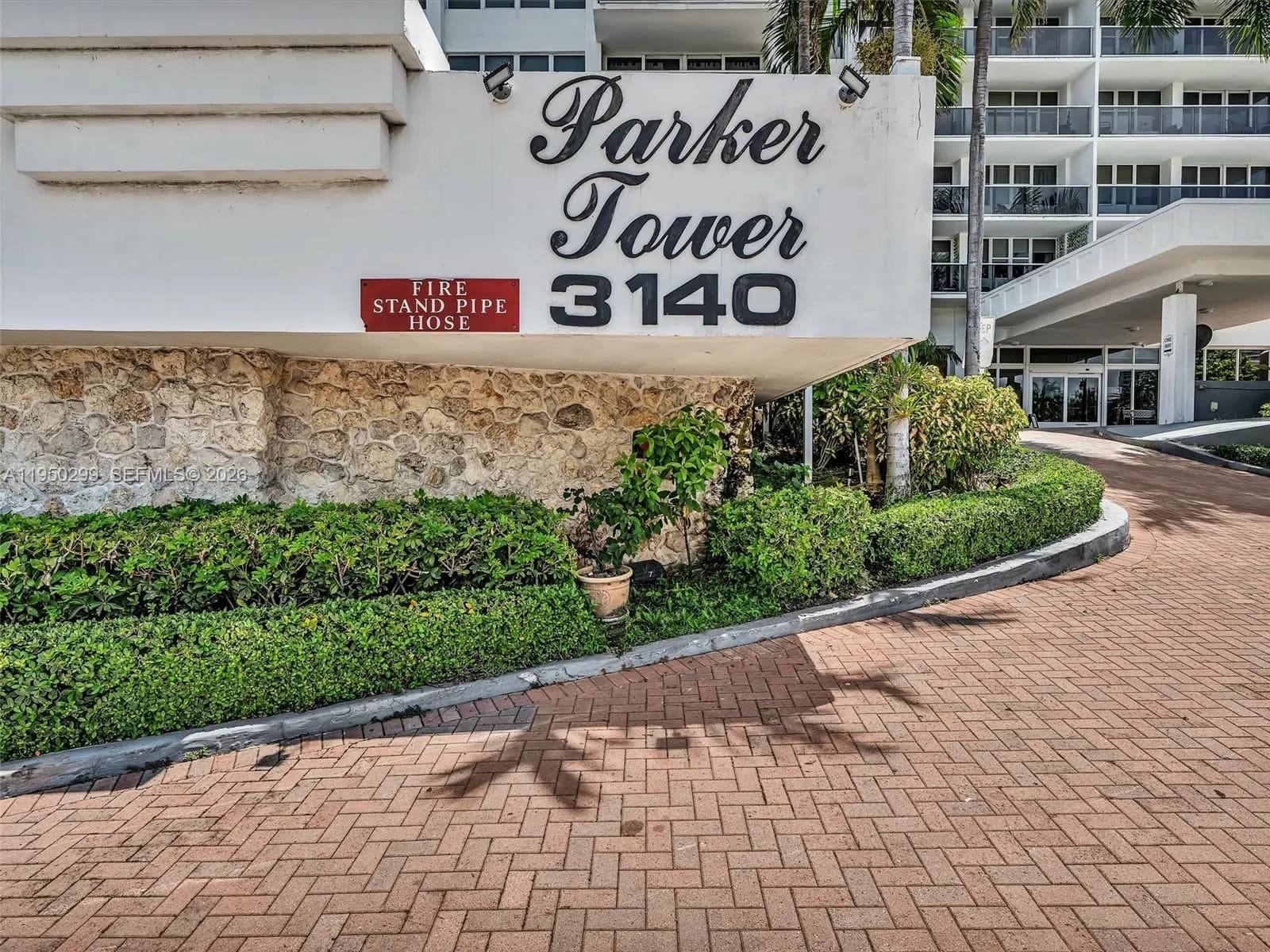 3140 S Ocean Dr # 206, Hallandale Beach FL 33009