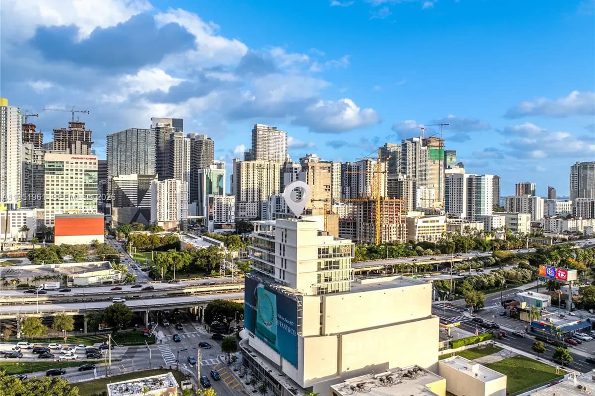 420 SW 7th St # 1008, Miami FL 33130