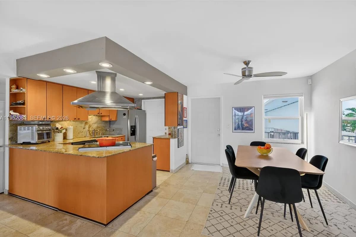 801 Meridian Ave, Miami Beach FL 33139