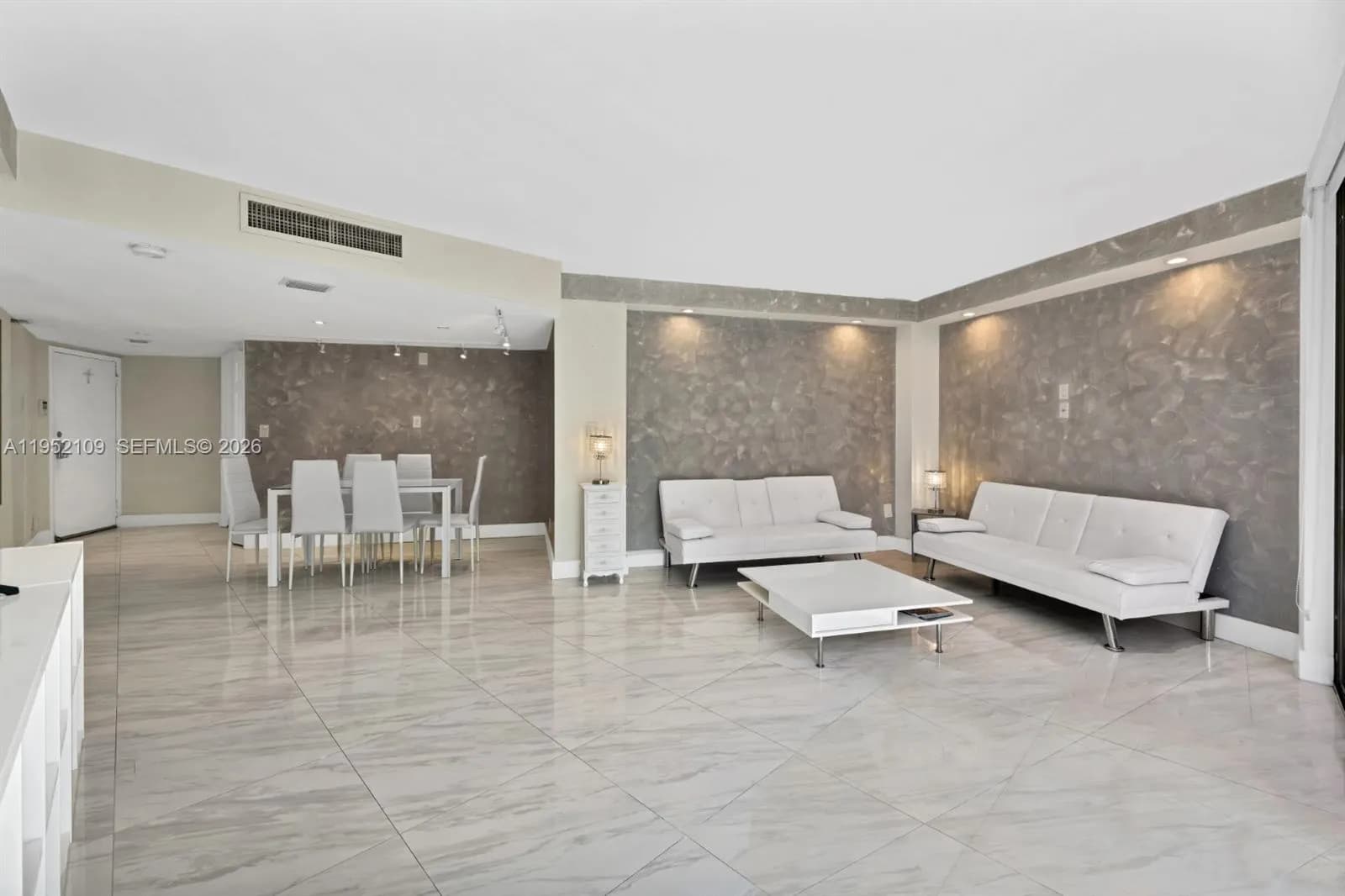 3101 N Country Club Dr # 105, Aventura FL 33180