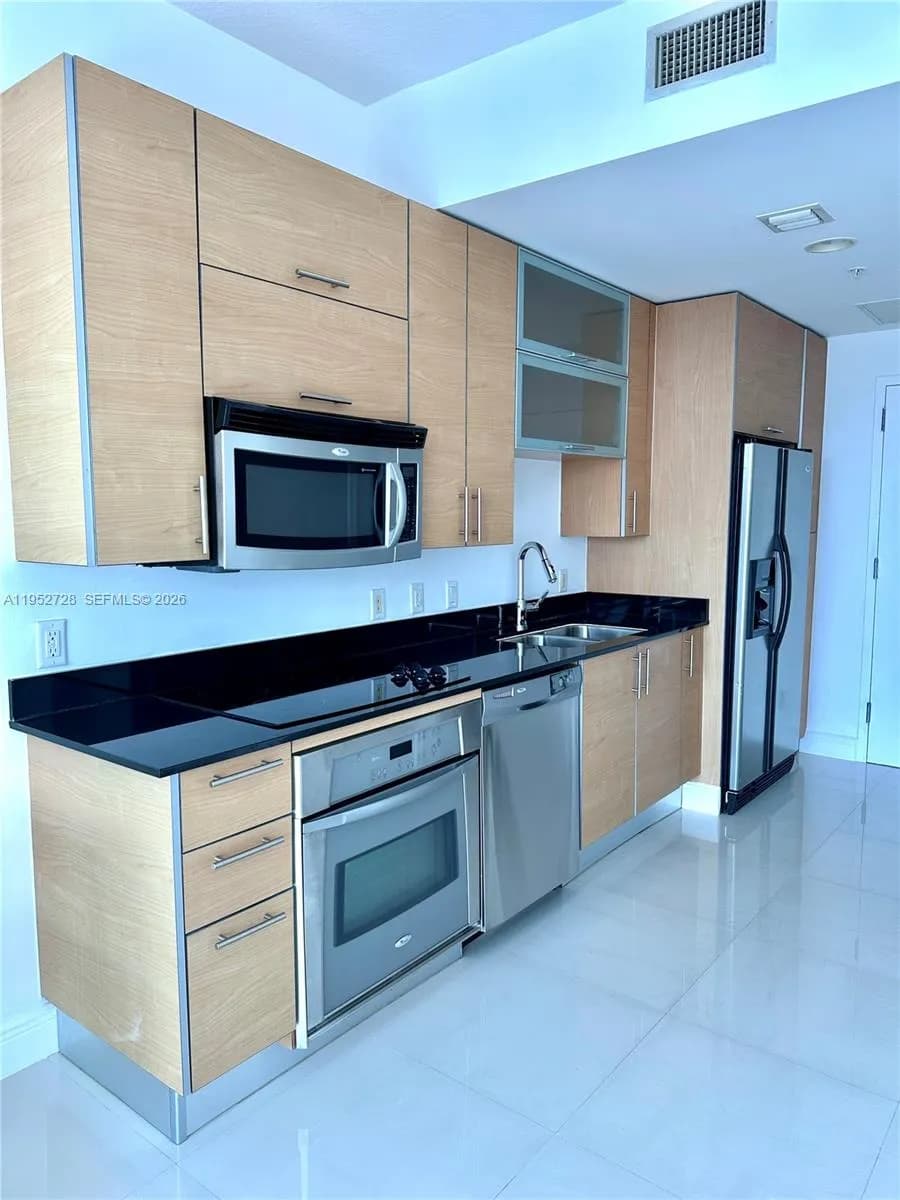 60 SW 13th St # 1605, Miami FL 33130