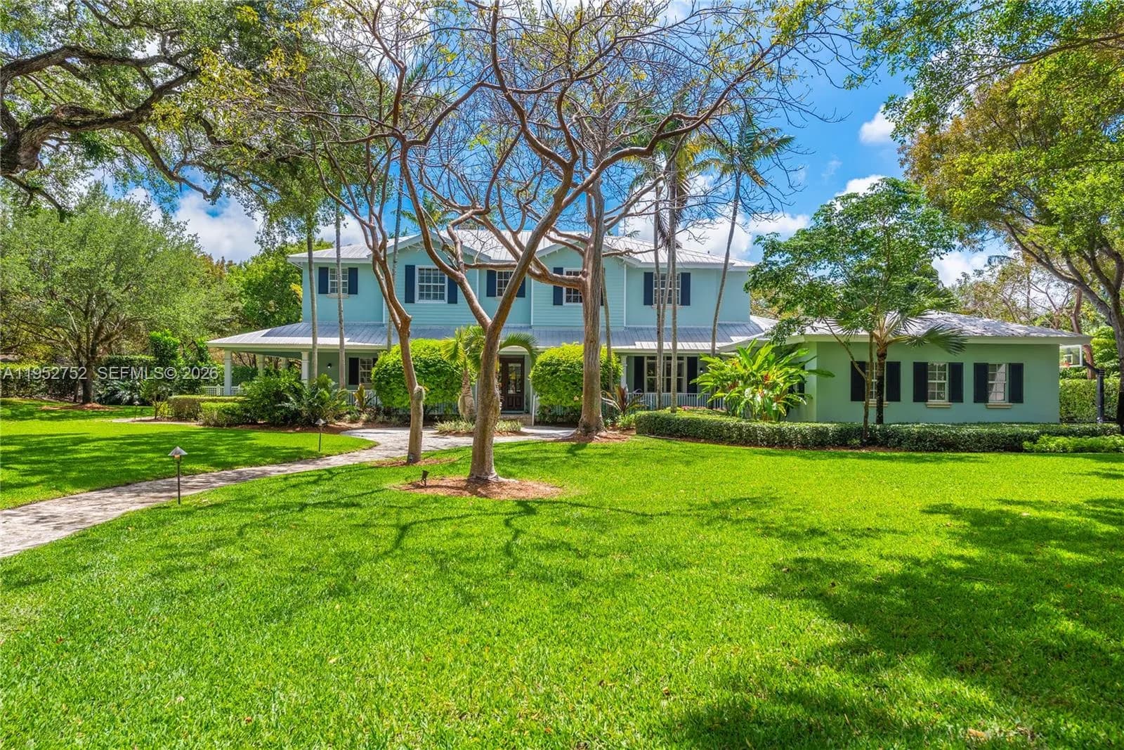 6900 SW 115th St, Pinecrest FL 33156