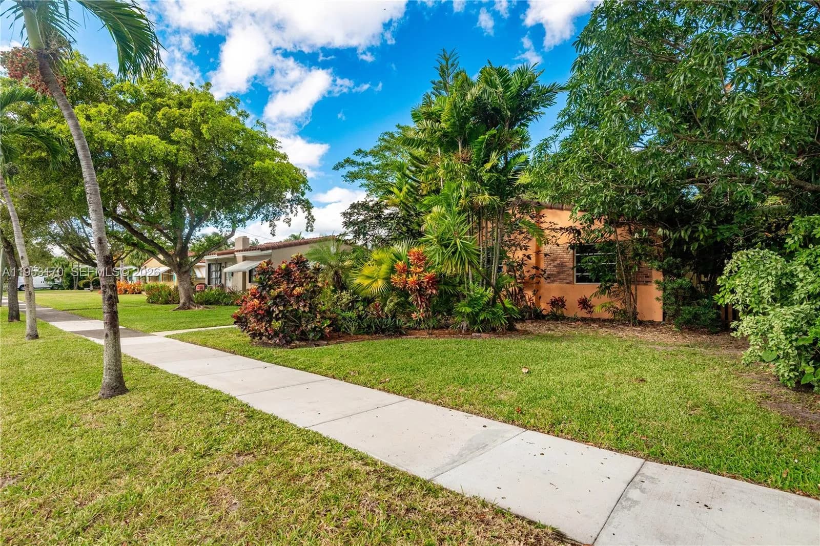 1611 Fletcher St, Hollywood FL 33020