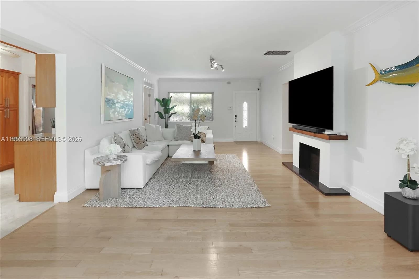 1242 Buchanan St, Hollywood FL 33019