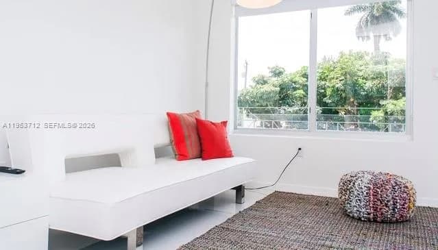 801 15th St # 208, Miami Beach FL 33139