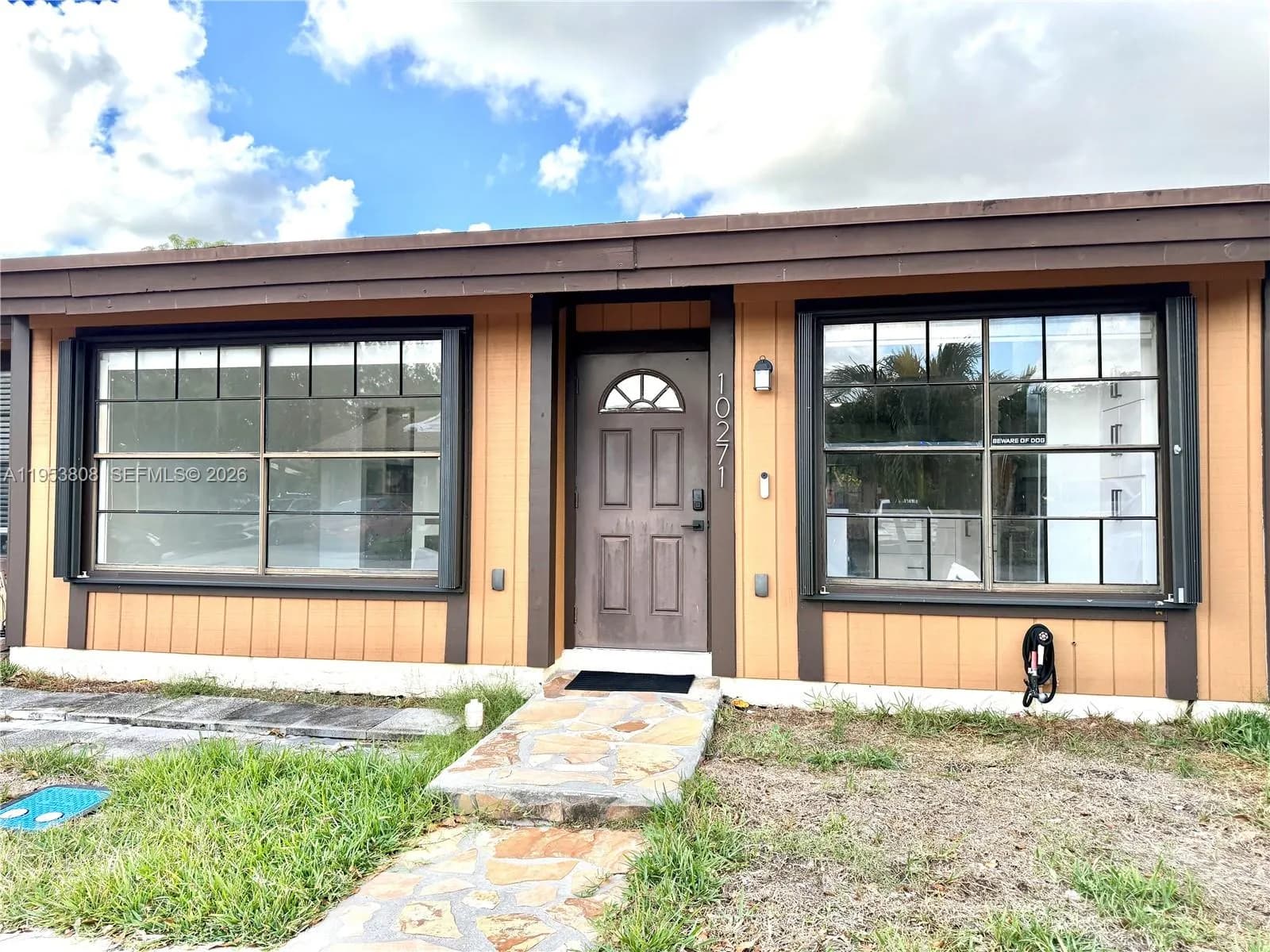 10271 Oleander Ct, Pembroke Pines FL 33026