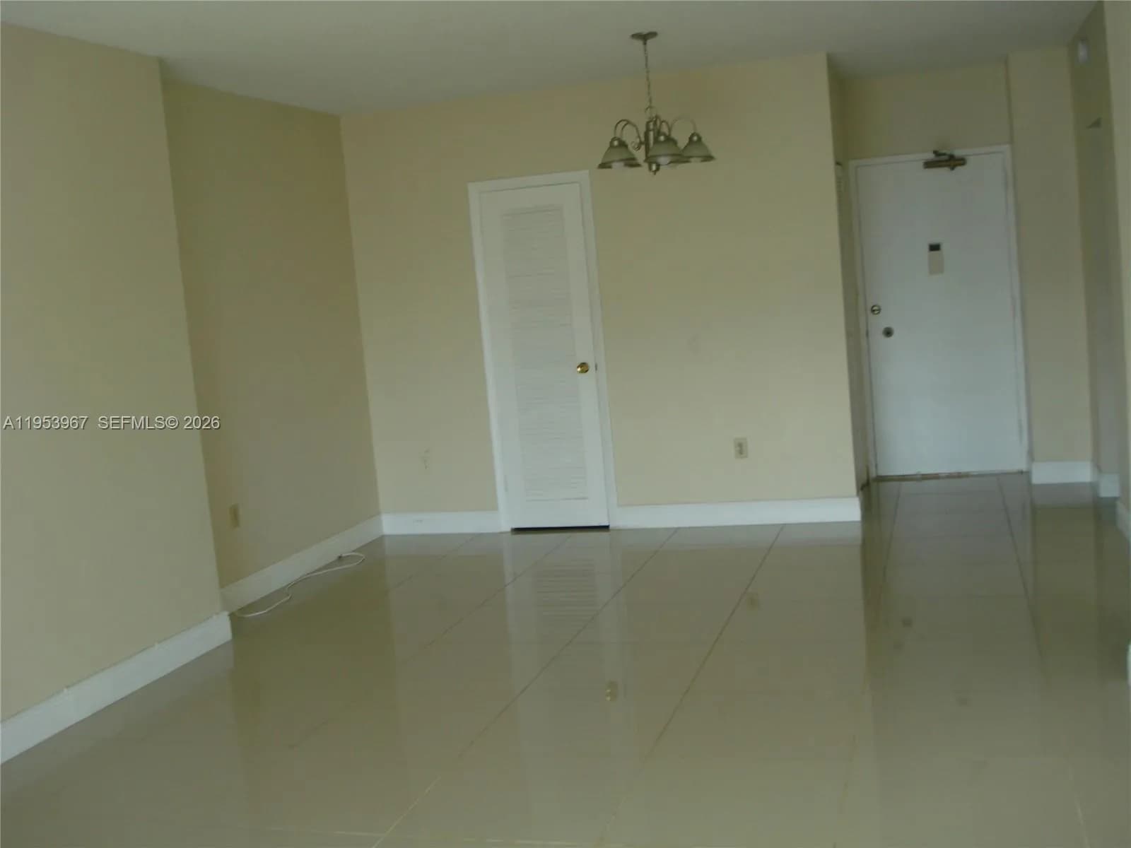 1 bedroom 1 bath for sale at 1965 S Ocean Dr # 10P, Hallandale Beach FL 33009