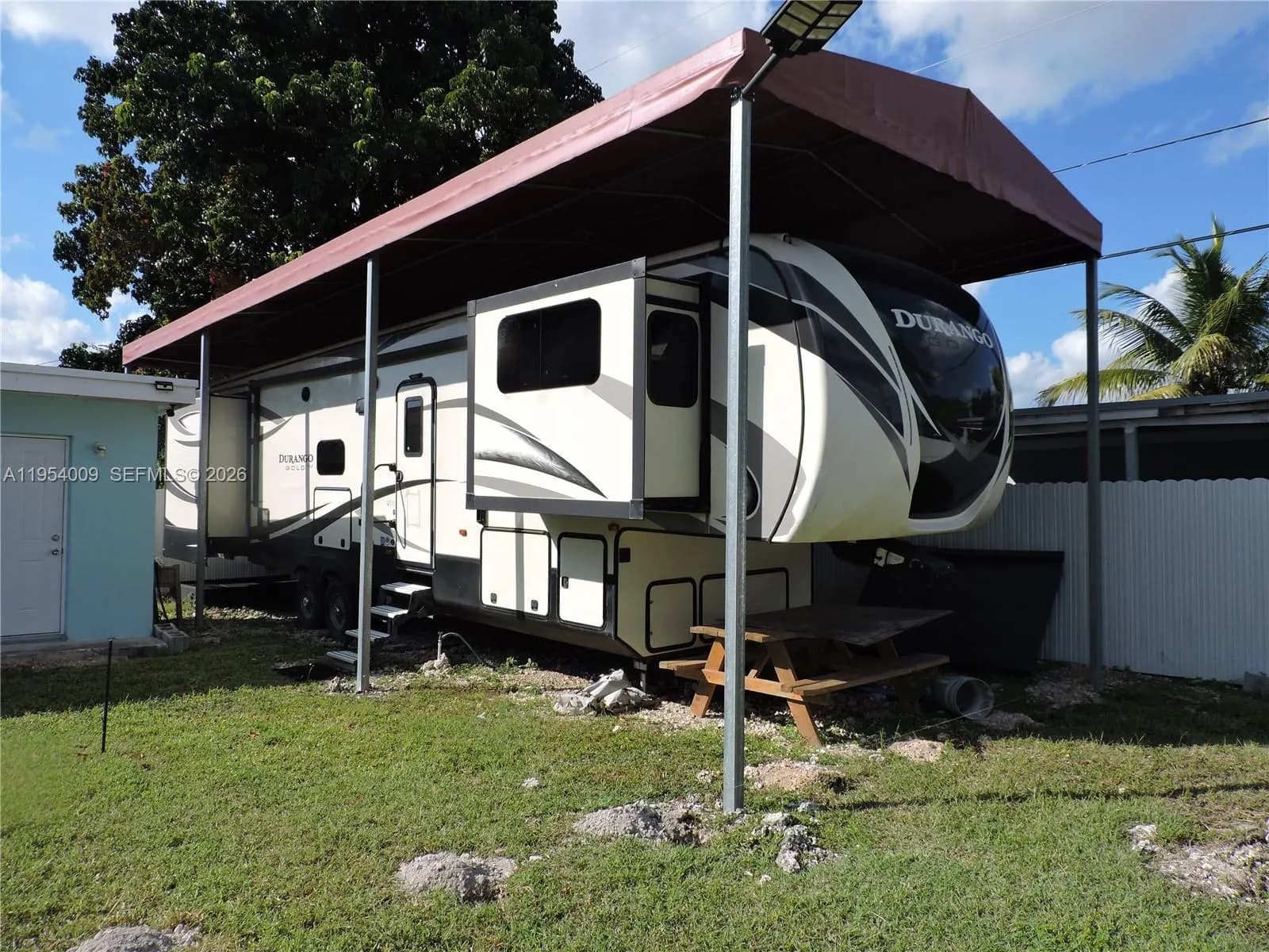 1 bedroom 1 bath for sale at 849 NW 12th St, Homestead FL 33030