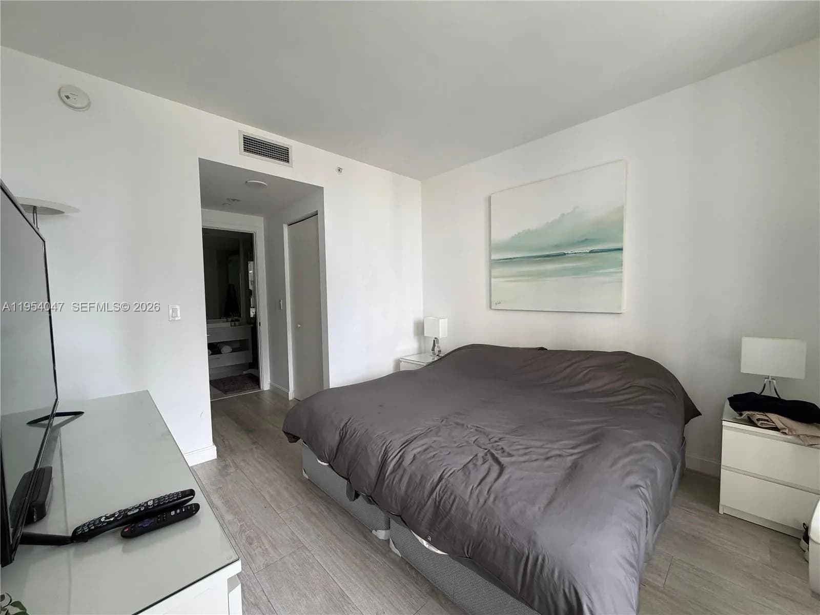 55 SW 9th St # 1705, Miami FL 33130