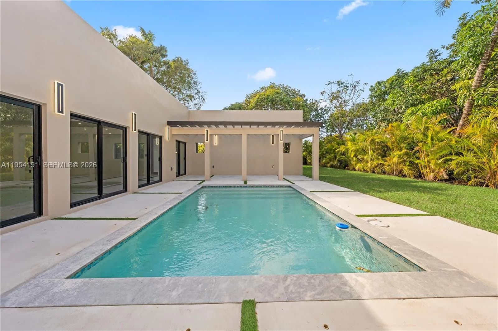 12335 Griffing Blvd, North Miami FL 33161