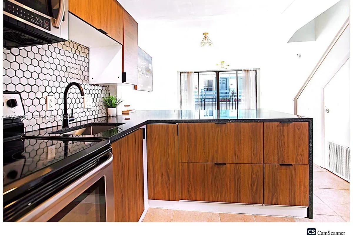 1531 SE 15th St # 5, Fort Lauderdale FL 33316