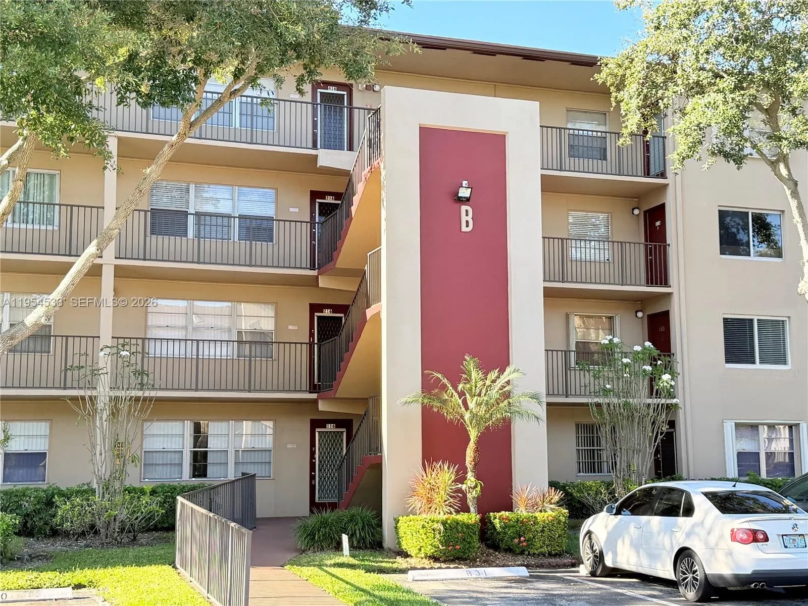 850 SW 133rd Ter # 416B, Pembroke Pines FL 33027