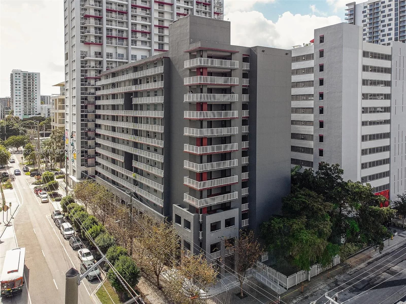 104 SW 9th St # 1101, Miami FL 33130