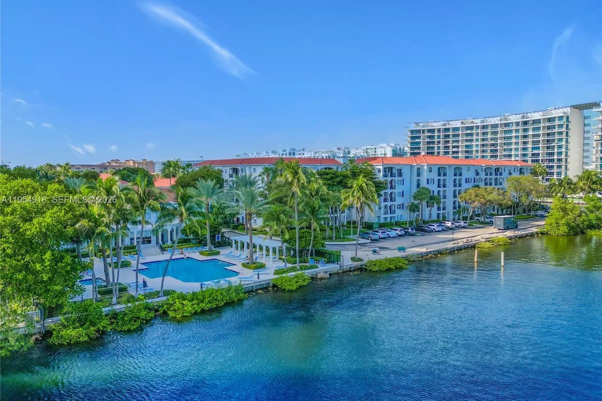 3105 NE 184th St # 7103, Aventura FL 33160