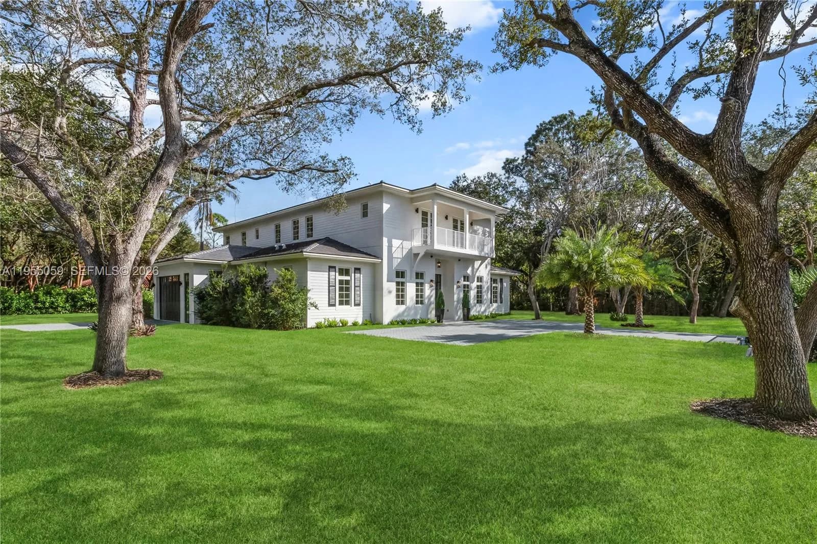 7605 SW 71st Ave, Miami FL 33143