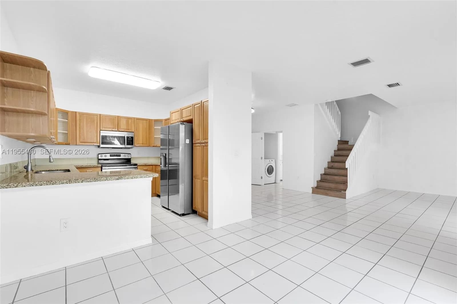 1120 Cliffrose St, Hollywood FL 33019
