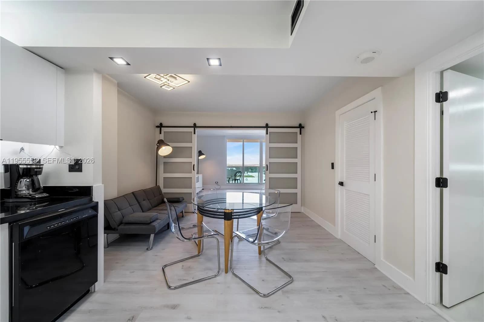 2301 Collins Ave # 1130, Miami Beach FL 33139