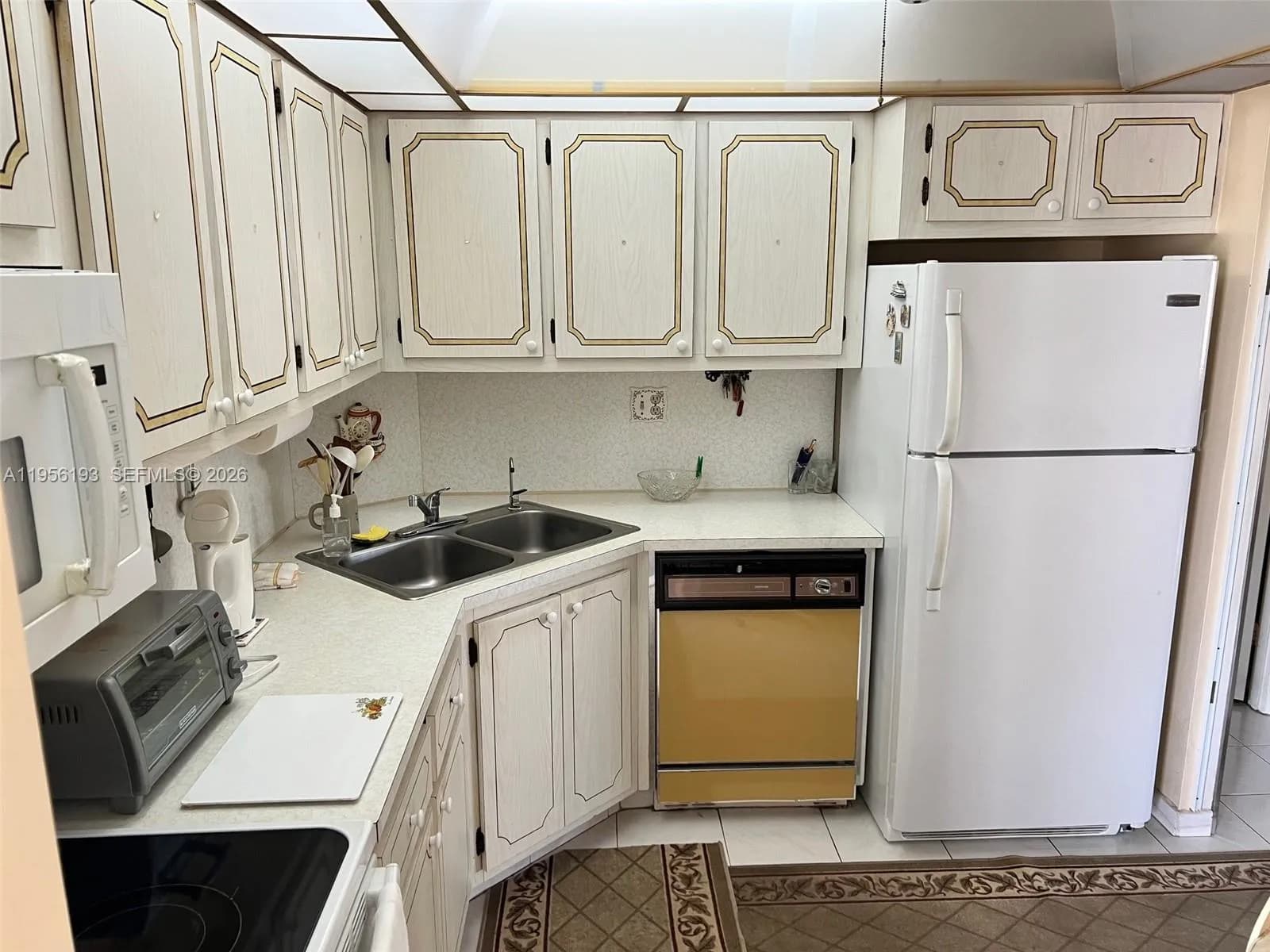 1720 Jefferson St # 410, Hollywood FL 33020