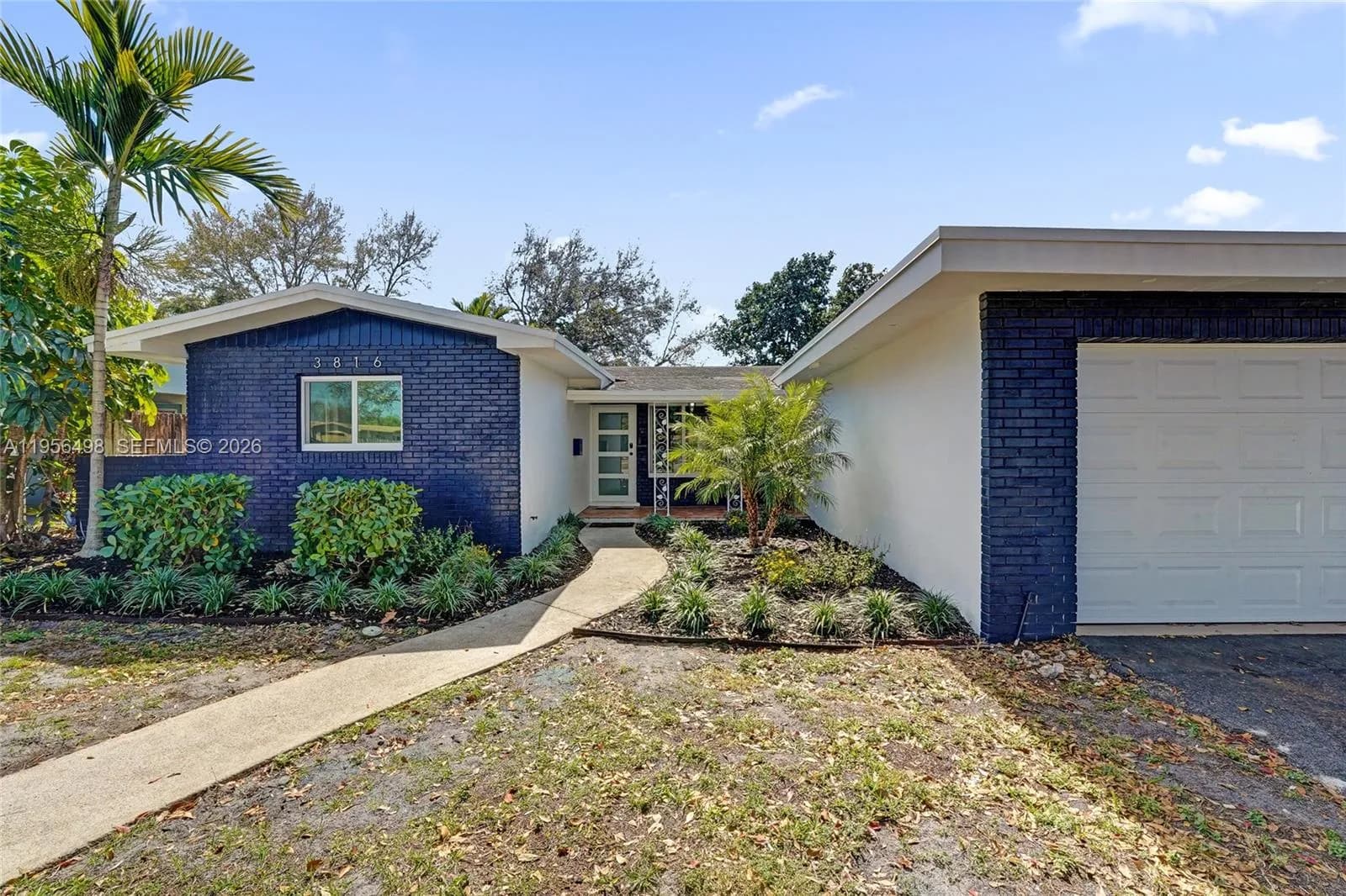 3816 W Park Rd, Hollywood FL 33021