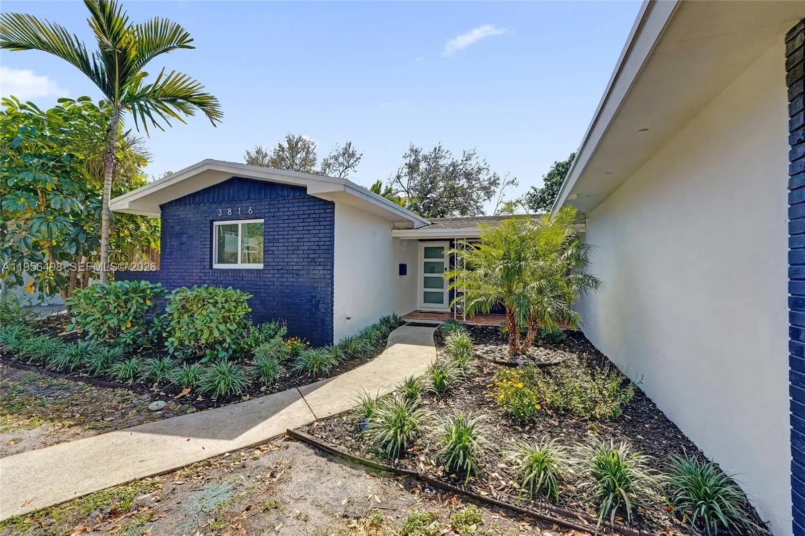 3816 W Park Rd, Hollywood FL 33021