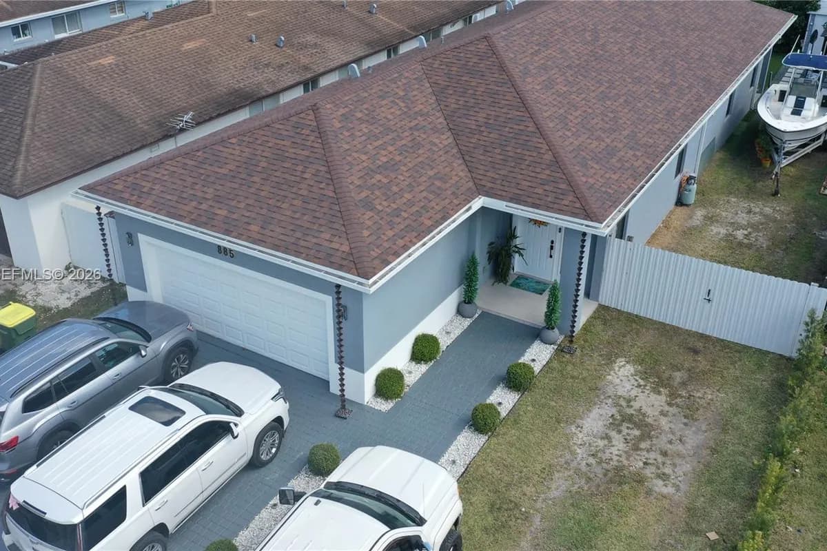 885 NE 3rd Ave, Homestead FL 33030