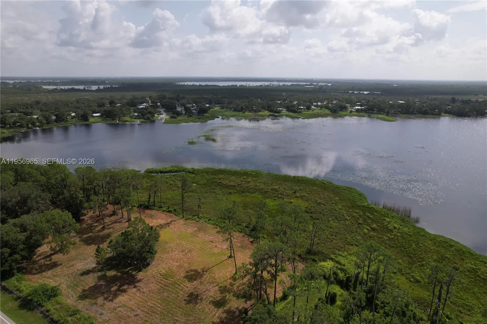 2916 Holiday Beach Dr, Avon Park FL 33825