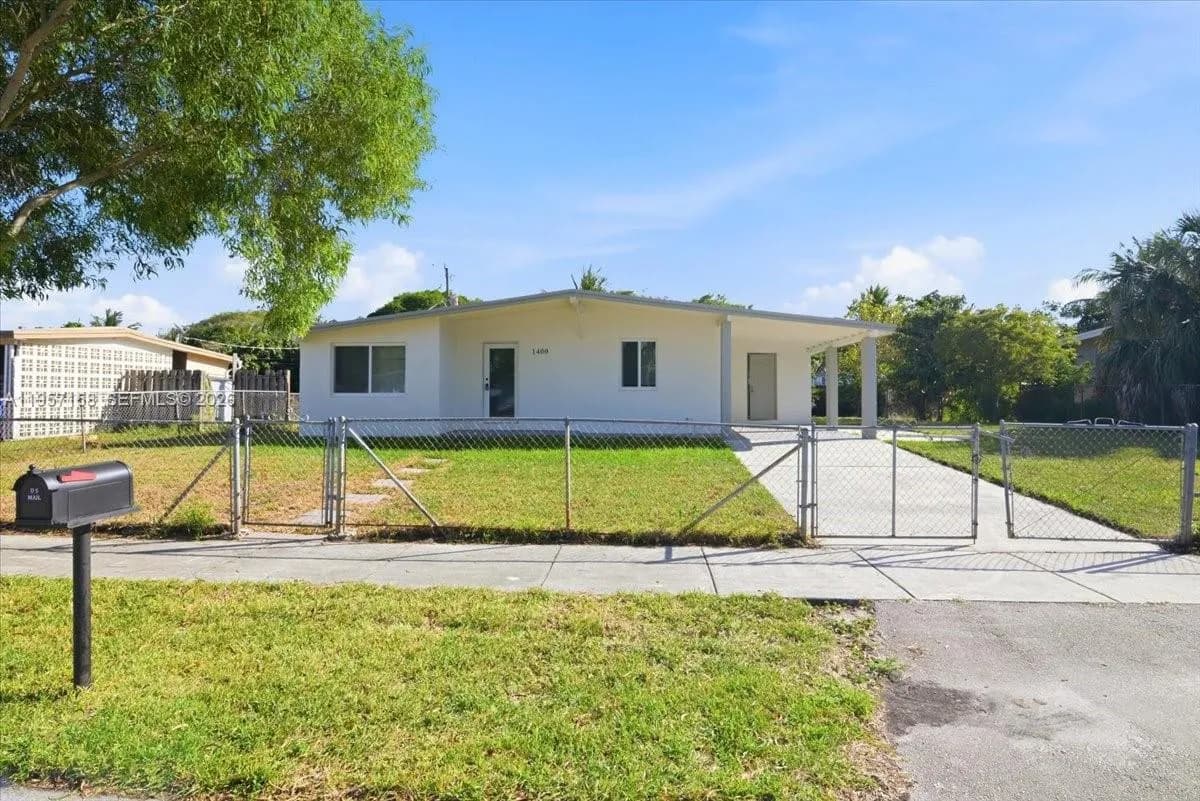 1400 NE 43rd Ct, Pompano Beach FL 33064