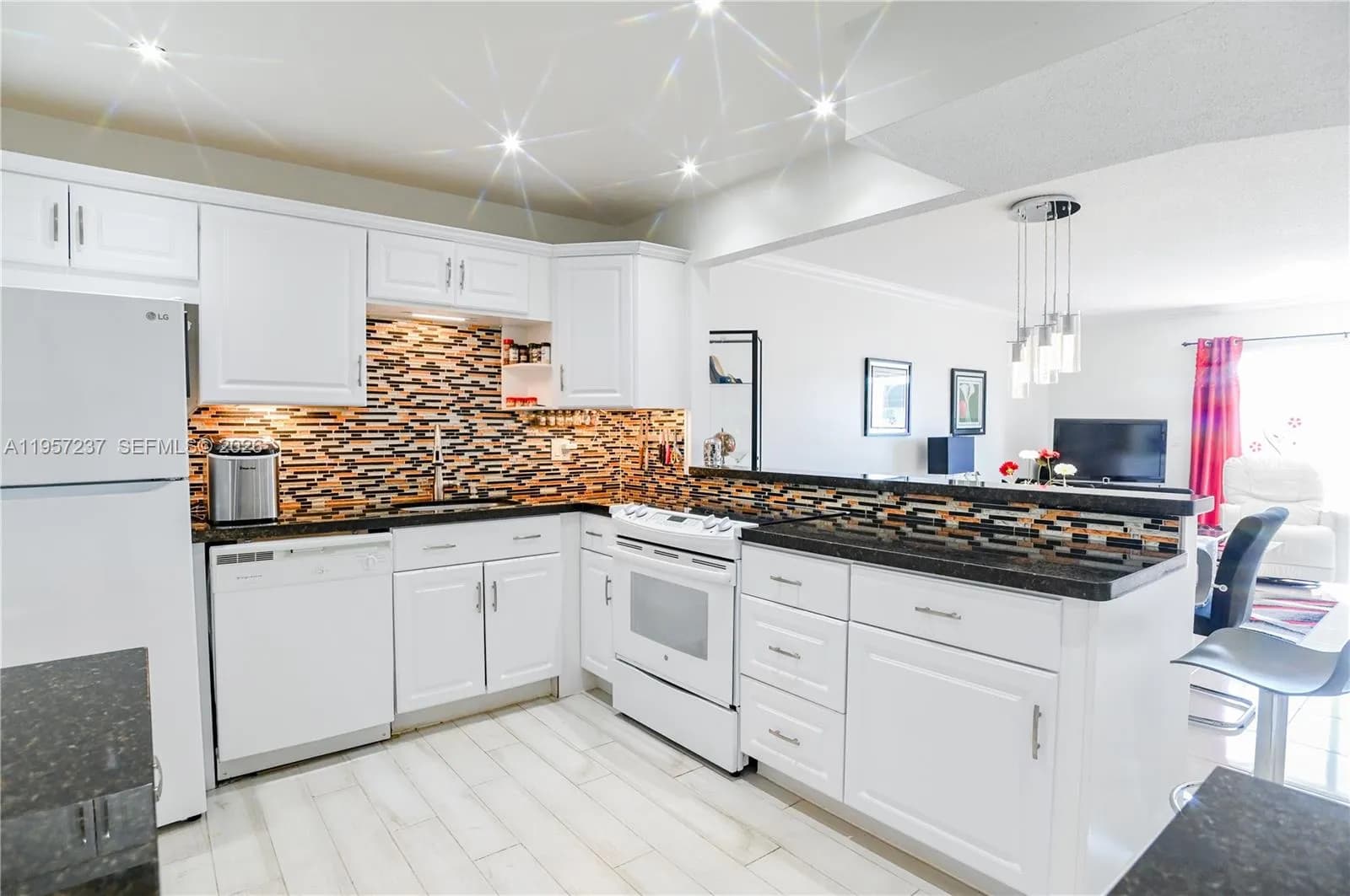 4751 NW 21st St # 401, Lauderhill FL 33313