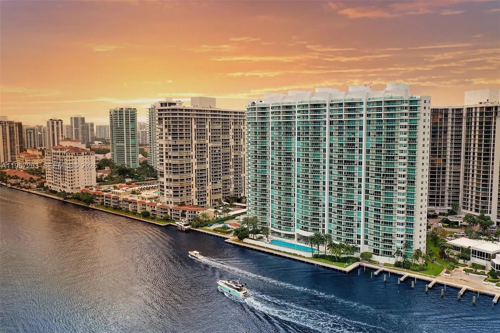 20201 E Country Club Dr # 1808, Aventura FL 33180