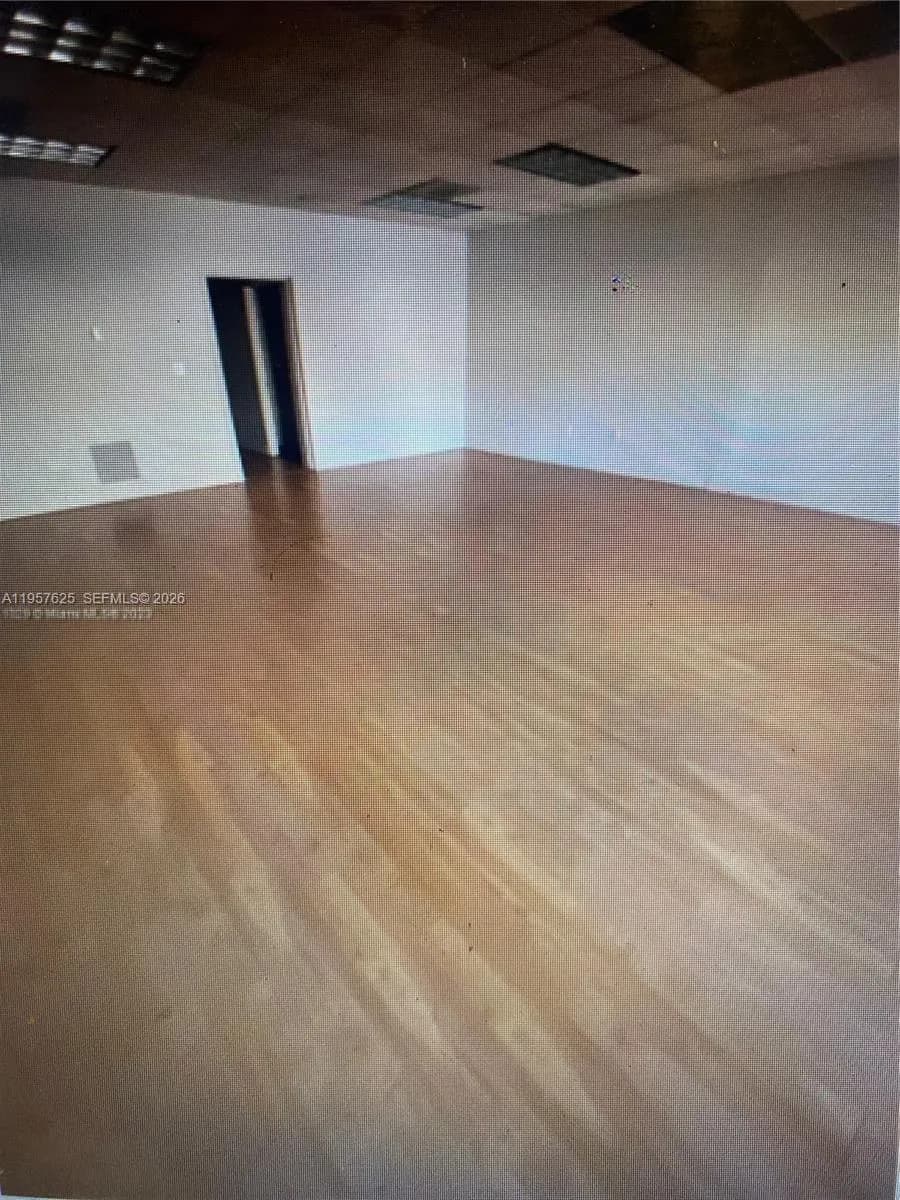 3705 NW 115th Ave # 4, Doral FL 33178