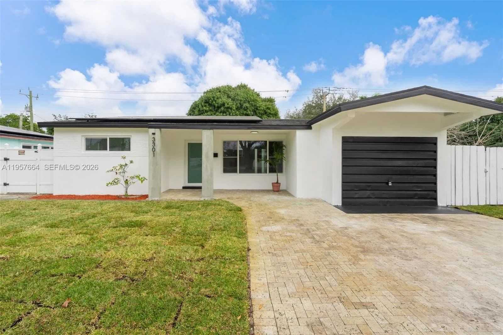 4 bedroom 3 bath for sale at 3301 N 66th Ave, Hollywood FL 33024