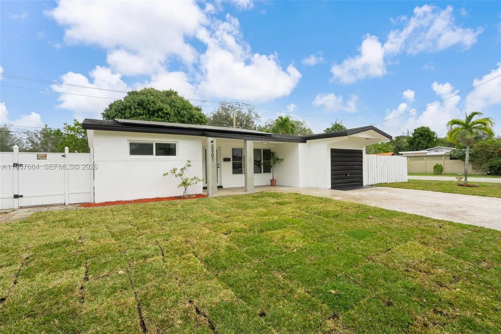 3301 N 66th Ave, Hollywood FL 33024