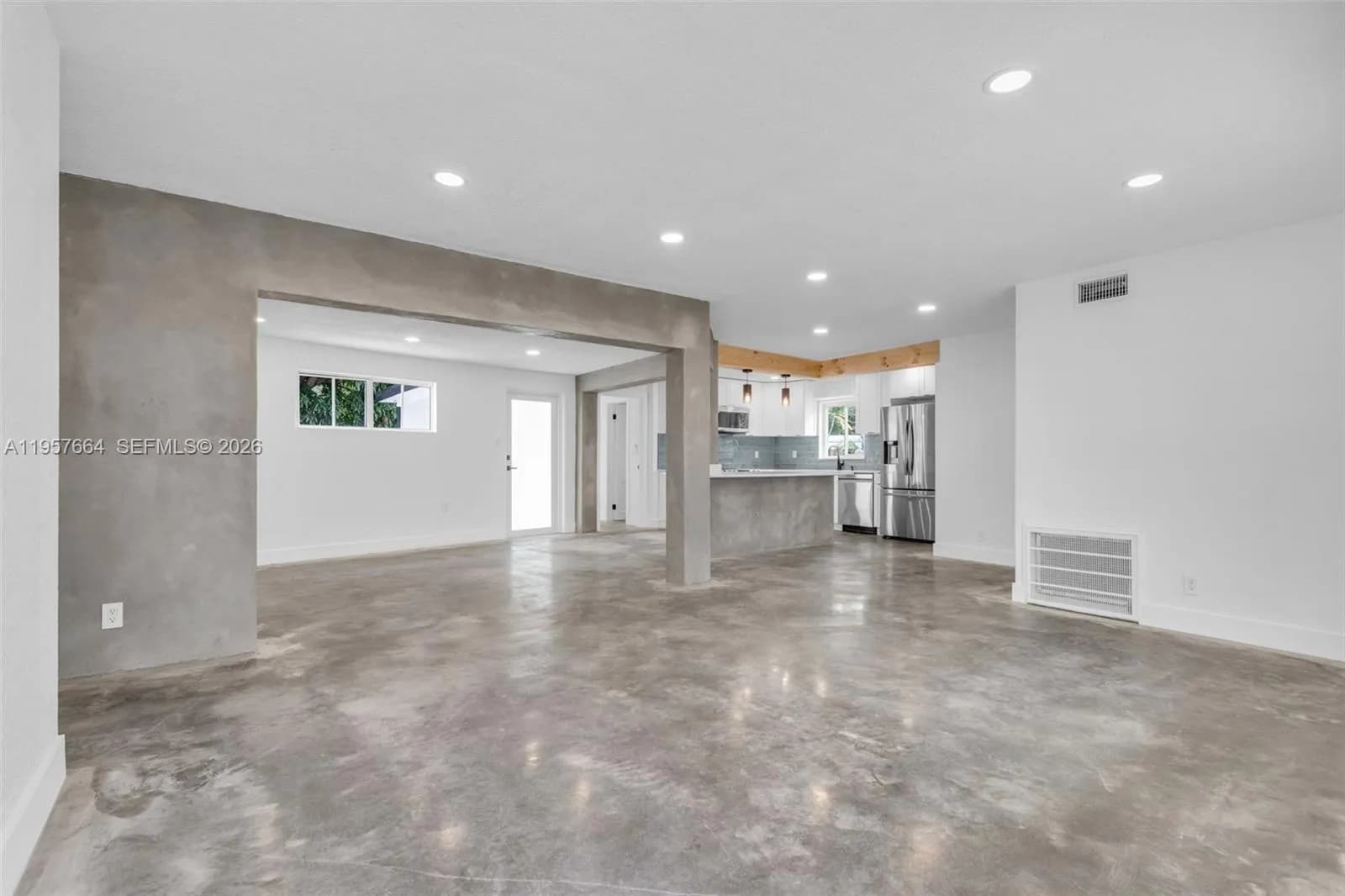 3301 N 66th Ave, Hollywood FL 33024