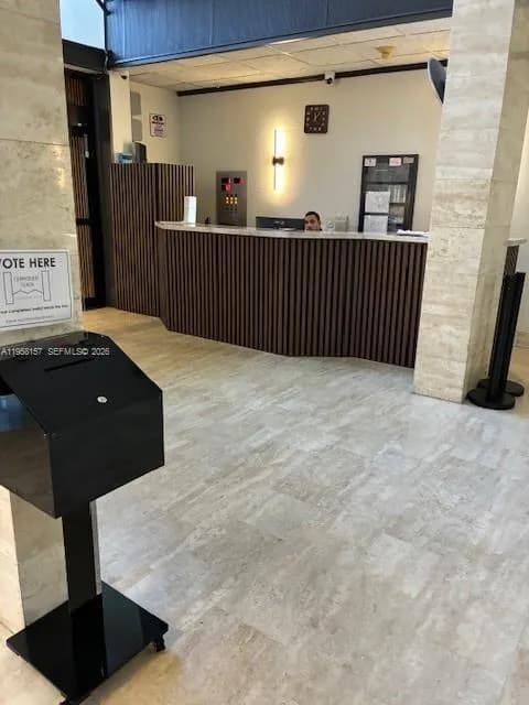 2750 NE 183rd St # 1902, Aventura FL 33160