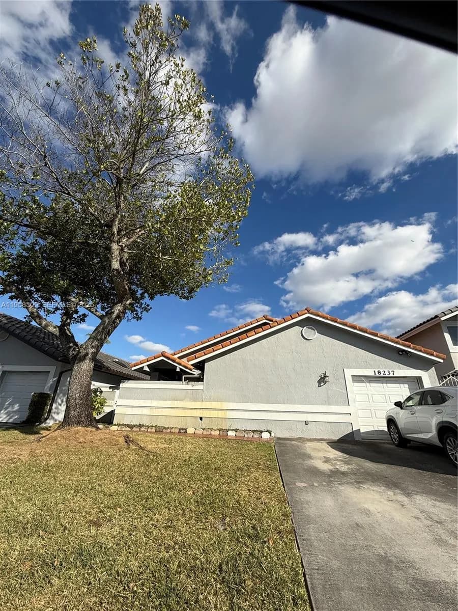 3 bedroom 3 bath for sale at 18237 NW 61st Pl, Hialeah FL 33015