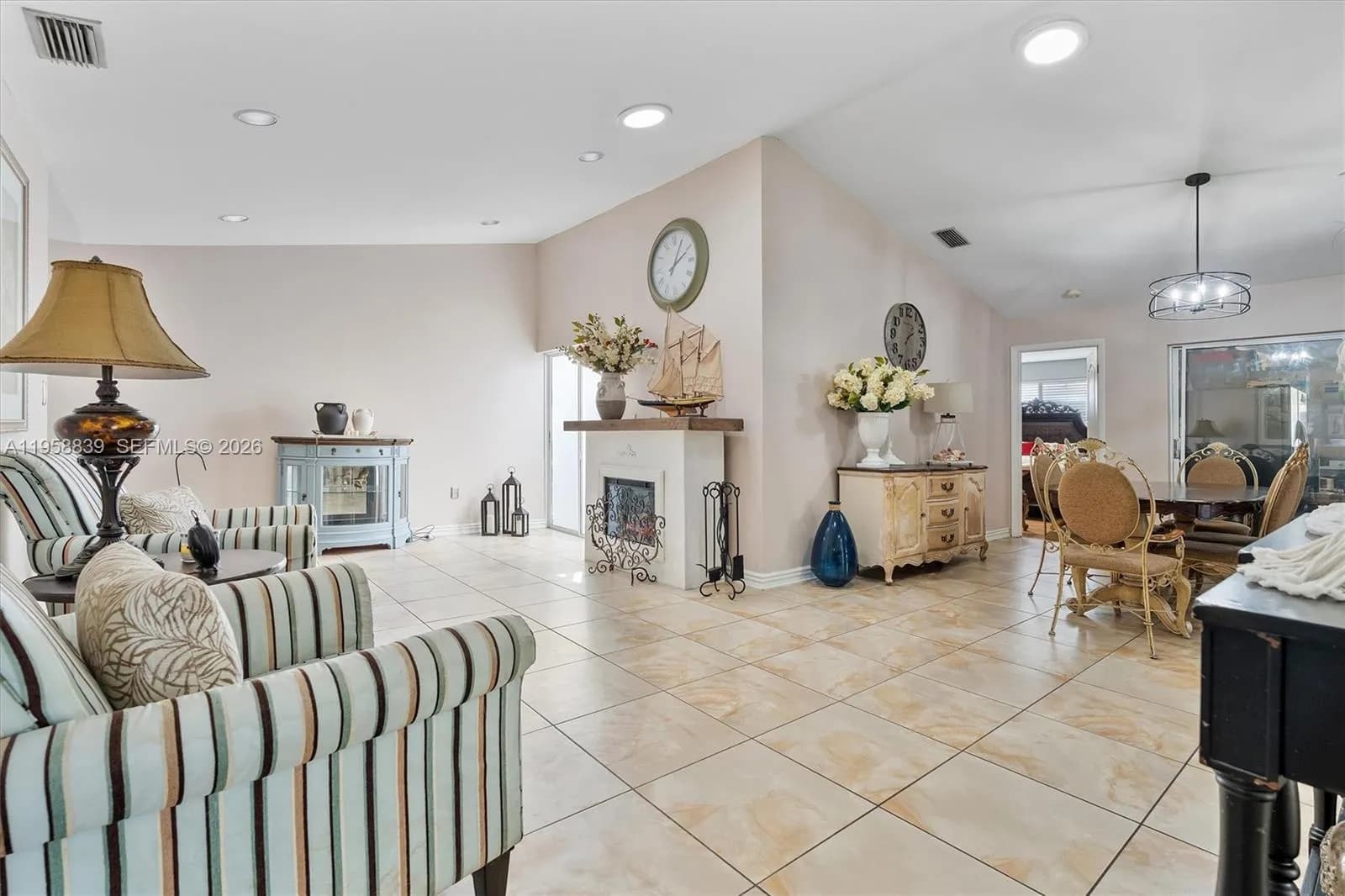 16834 NW 70th Ave, Hialeah FL 33015