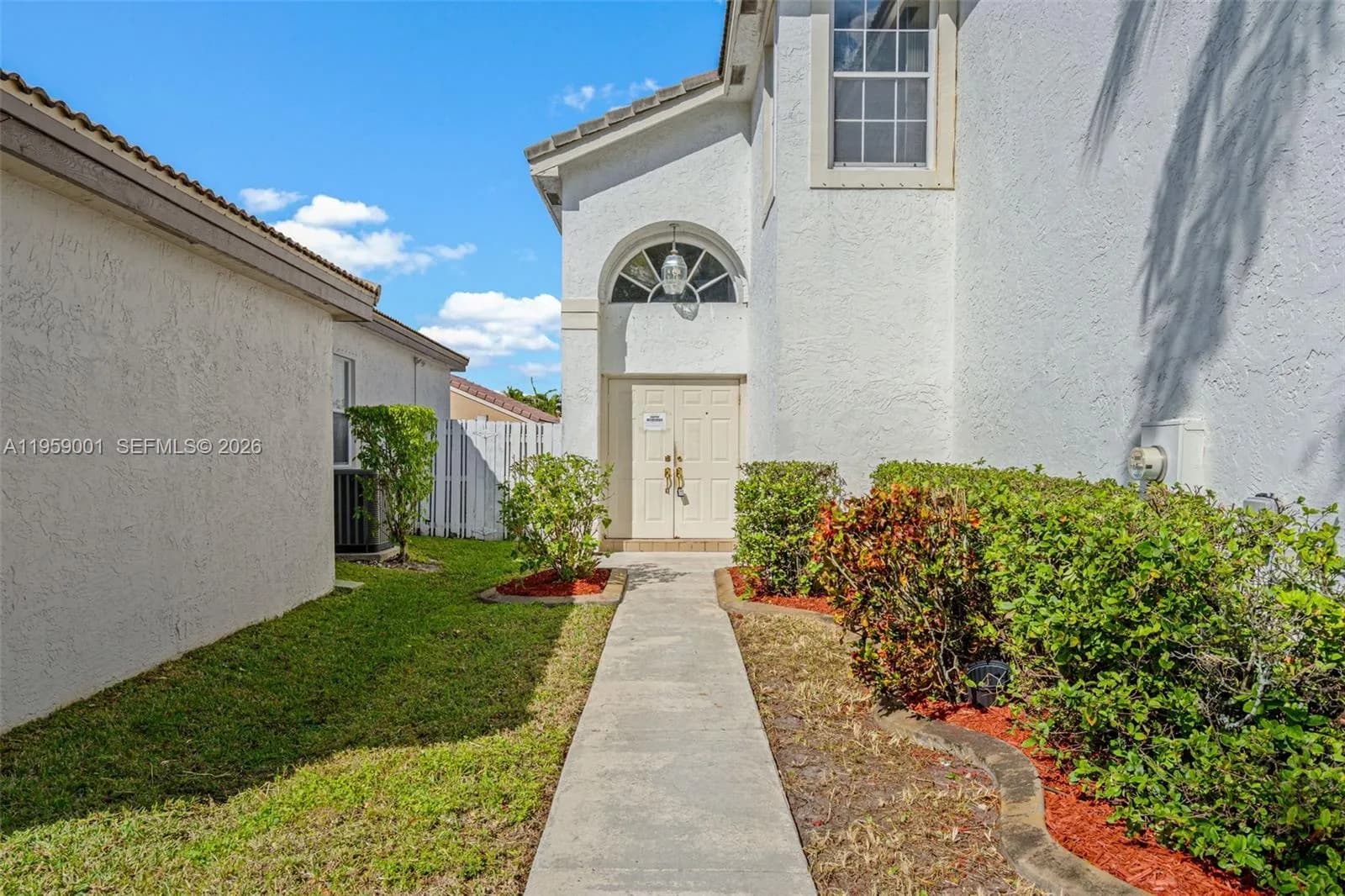 17319 SW 22nd St, Miramar FL 33029