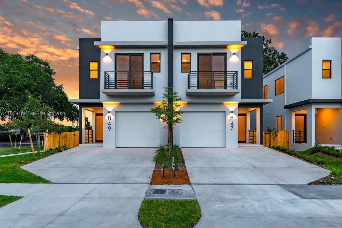 847 SW 29th St, Fort Lauderdale FL 33315