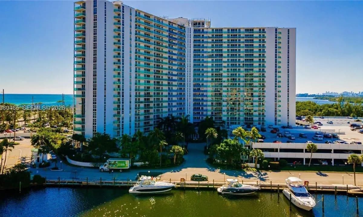 100 Bayview Dr # 401, Sunny Isles Beach FL 33160