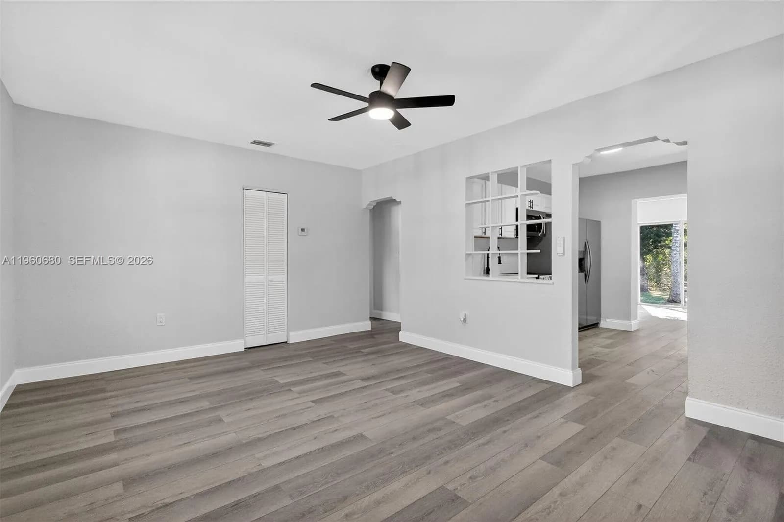 870 NE 144th St, North Miami FL 33161