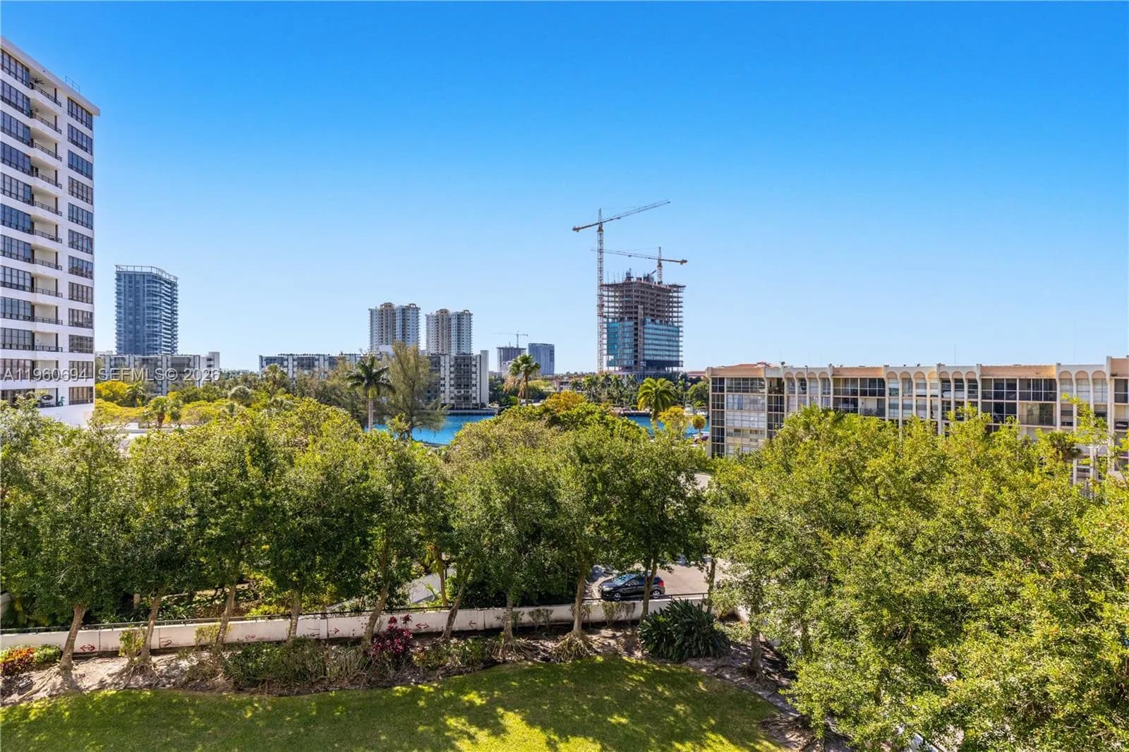 600 Three Islands Blvd # 411, Hallandale Beach FL 33009