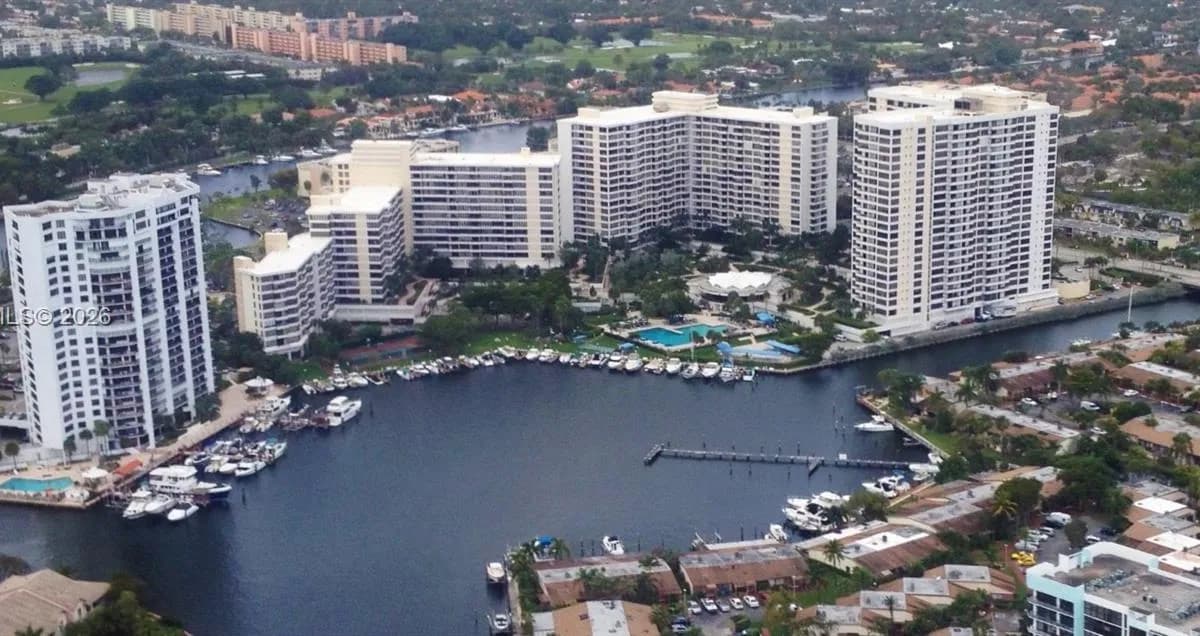 600 Three Islands Blvd # 411, Hallandale Beach FL 33009