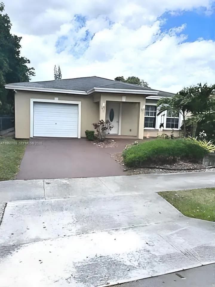 2953 NW 10th Ct, Fort Lauderdale FL 33311