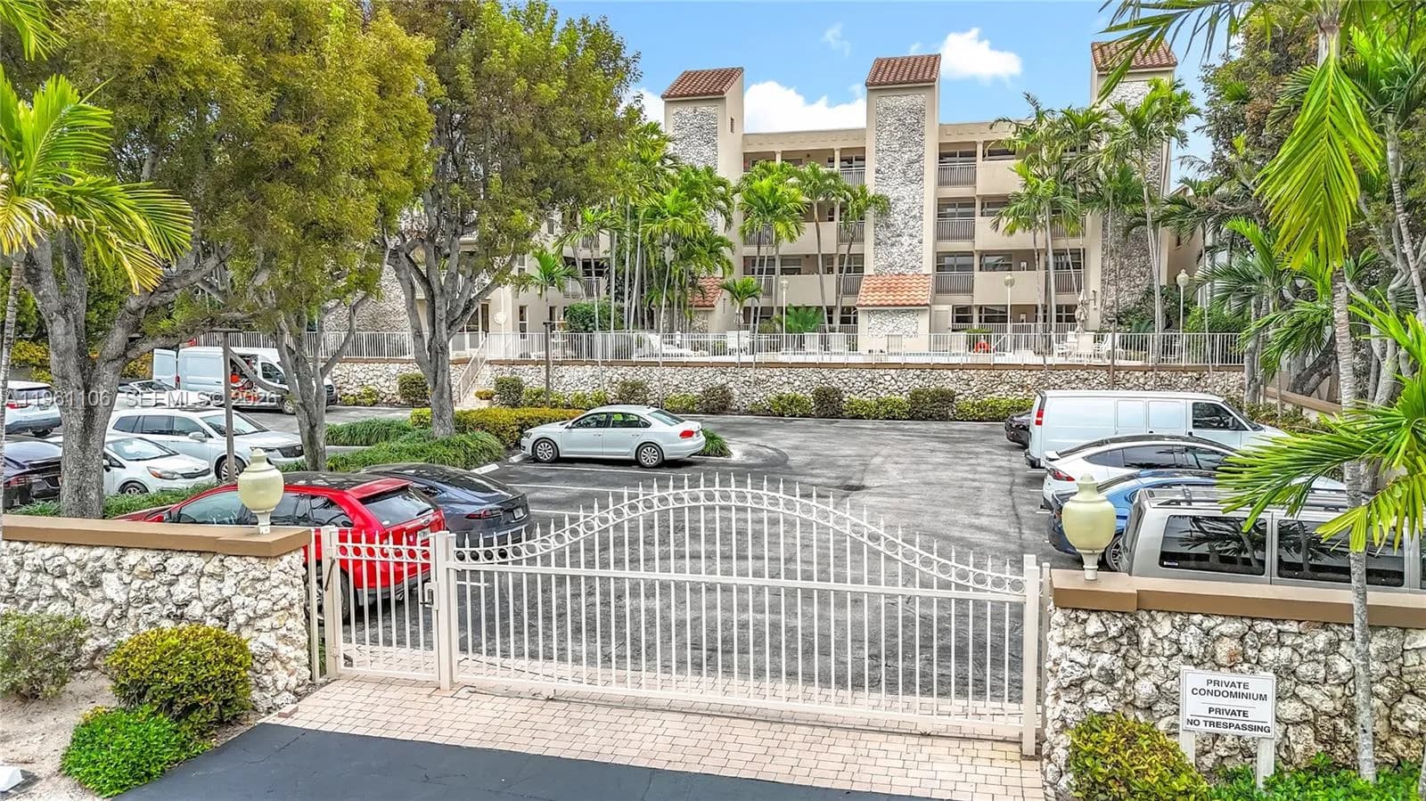 1710 S Ocean Ln # 404, Fort Lauderdale FL 33316