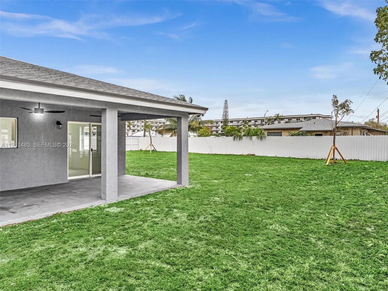 1140 NE 139th St, North Miami FL 33161